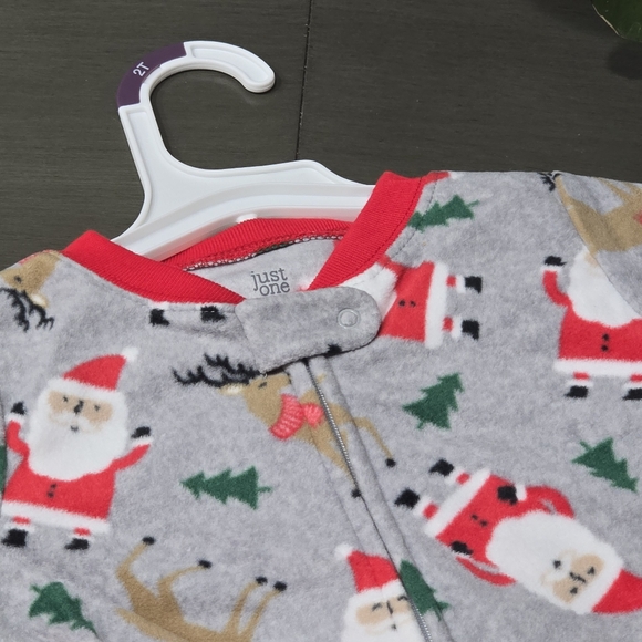 🎄Striped Santa Fleece Footed Pajama Set of 2 - Holiday pjs. Nwt - Picture 2 of 6
